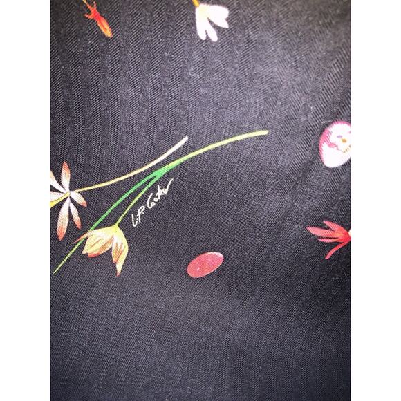 Hermes cashmere silk 54"x54" shawl Fleurs Et Plumes Black Floral 140 cm scarf - Picture 11 of 13